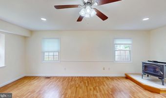 4025 CHELMONT Ln, Bowie, MD 20715