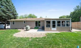 2013 E Sylvan Cir, Brandon, SD 57005