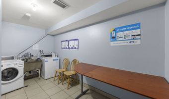 255 E OAK St 12, Addison, IL 60101