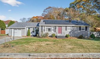 140 Promenade St, Barrington, RI 02806