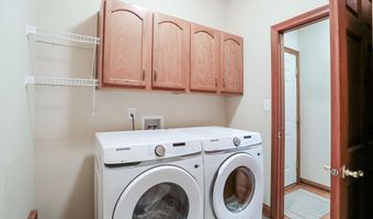 4380 Nottinghill Dr, Avon, IN 46123