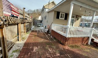 51 N River St, Auxier, KY 41602