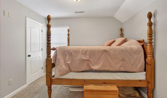 5898 PETERSON RIDGE Ln, Bartlett, TN 38135