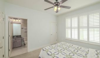 117 HARVESTER Dr, Lake Frederick, VA 22630