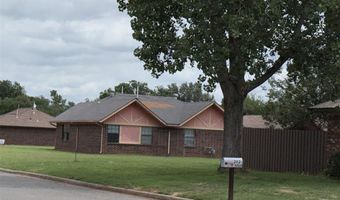 202 Redbud Dr, Anadarko, OK 73005