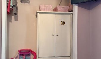 263 Queensway Dr, Avon, IN 46123