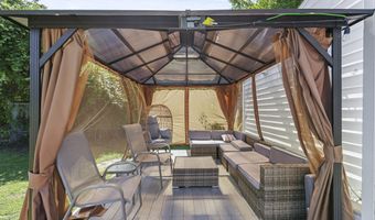 27 Albert St, Adams, MA 01220