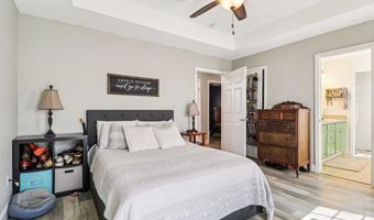 106 Colony Dr, Camden, SC 29020