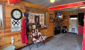 941 S Main St, Cascade, ID 83611