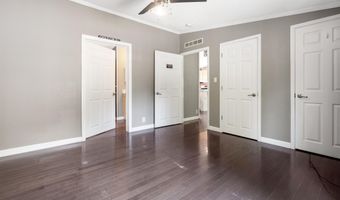 10 Raiders Ln, Raymond, NH 03077