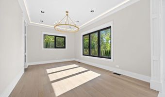 1801 N Clarence Ave, Arlington Heights, IL 60004