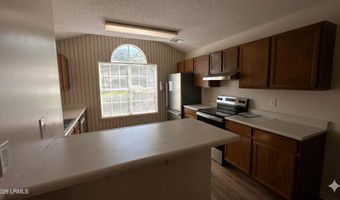 36 Le Moyne Dr, Beaufort, SC 29907