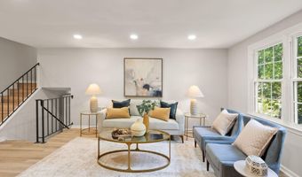 5141 BRADFIELD Dr, Annandale, VA 22003