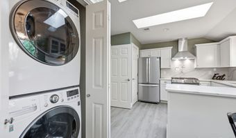 147 Mallard Dr 147, Avon, CT 06001