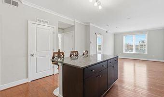 815 N PATRICK St 406, Alexandria, VA 22314