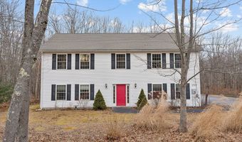 209 Hickory Dr, Auburn, ME 04210