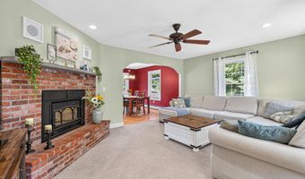 40 Haley Rd, Arundel, ME 04046