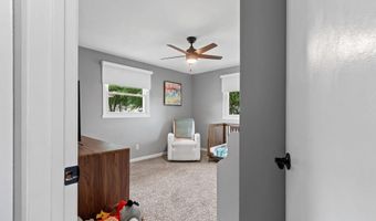 1718 SCHAEFER Cir, Appleton, WI 54915