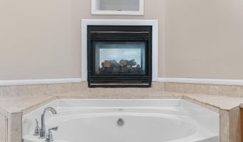 1505 Chestnut Grv, Appomattox, VA 24522