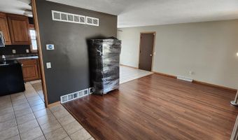 536 Santa Maria Dr, Arlington, WI 53911