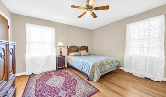 40 W Balsam St, Andrews, SC 29510