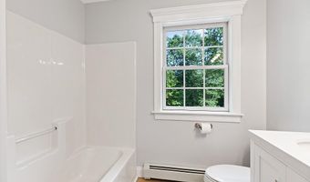 25 Lake Grove Ln, Auburn, ME 04210