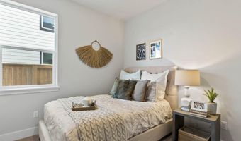 21517 SE Etna Pl, Bend, OR 97702