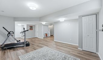 713 Bailey Ct, Angola, IN 46703