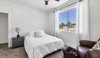 1184 E Big Pinion Ln, Apple Valley, UT 84737