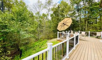 157 Main St, Gouldsboro, PA 18424