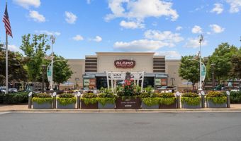 20322 BEECHWOOD Ter 202, Ashburn, VA 20147