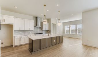 9046 S Shawnee Ct, Aurora, CO 80016