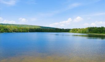 82 Timberlane Dr, Albrightsville, PA 18210