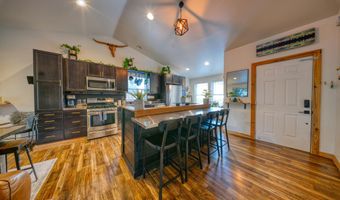 2681 NE Moonlight Dr, Bend, OR 97701