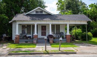 88 Oak St, Baxley, GA 31513