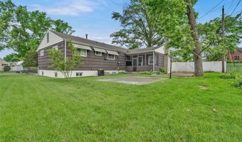 7161 Val Brook Ln, Affton, MO 63123