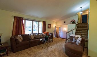 207 N 10th St, Albia, IA 52531