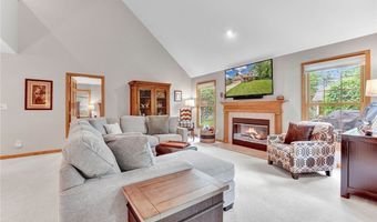 23 Gatehouse Ln, Amherst, NY 14051