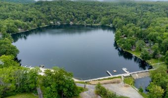 88 Lakeside Dr, Alloway, NJ 07461