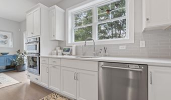 126 Harvard Ave, Auburn, NH 03032