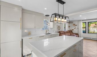 11 Hartlawn Rd, Boston, MA 02132
