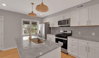 245 S CLINTON St, Baltimore, MD 21224