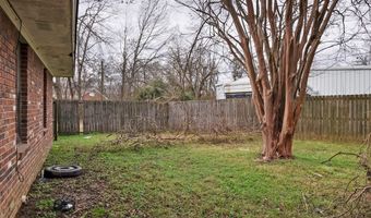 202 Gay St, Batesville, MS 38606