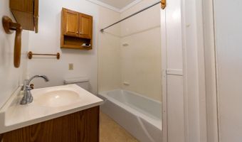 1092 NH RT 175 Apt #4, Campton, NH 03223