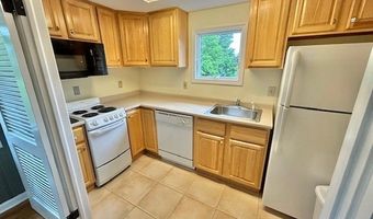 46 W Avon Rd, Avon, CT 06001