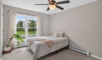 79 Pembroke Ave, Acushnet, MA 02743