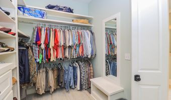 170 Fallen Oak Dr, Brandon, MS 39047