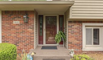 1640 Ridge Hill Ln, Indianapolis, IN 46217