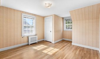 39 Chester St, Arlington, MA 02476