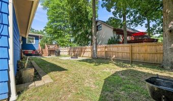 825 Valley Dr, Amherst, OH 44001